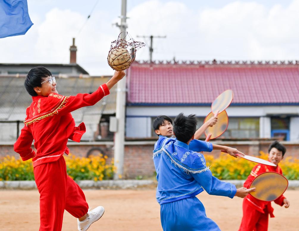 学校体育教, 化中华丨珍, alt 学校体育教, 化中华丨珍, alt